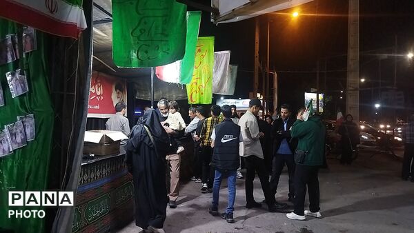 موکب پارک دانشجو در هفتاد و سومین شب از اجتماعات مردمی 
