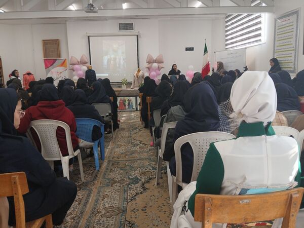 جشن روز خیاط درهنرستان کیمیاناحیه۳