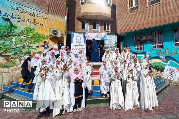 گرامیداشت هفته تربیت بدنی در مدارس؛ دکتر رزمی، آرمینه مصلی نژاد و طواف و معماریان شهرری
