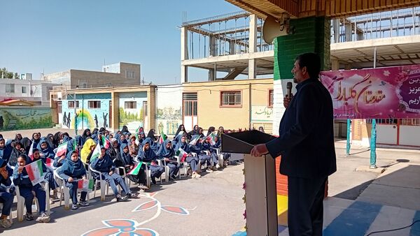 نواختن زنگ مهر و آغاز سال تحصیلی جدید در شهرستان کمیجان