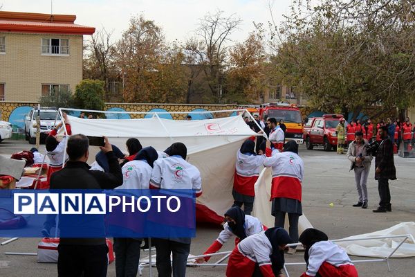 آیین متمرکز استانی مانور سراسری زلزله در دبیرستان اهل بیت (ع)  استان البرز