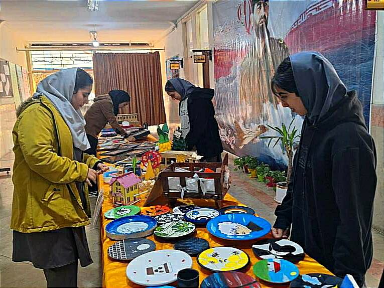 نمایشگاه‌«امید فردا» بستری برای بروز و شکوفایی استعدادهای دانش‌آموزان است