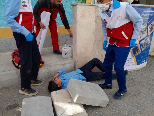 مانور زلزله، نغمه‌ای برای تاب آوری در دل زمین لرزه 