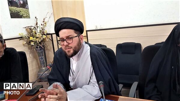 آیین تقدیر از دانش آموزخبرنگاران برگزیده پانا ناحیه 3 قم