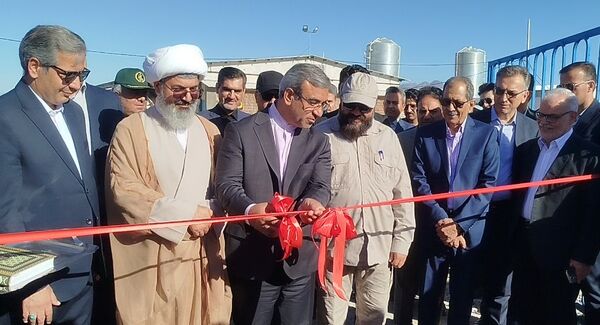 خراسان رضوی میزبان جهش انرژی پاک؛ افتتاح و کلنگ‌زنی پروژه‌های خورشیدی با حضور استاندار