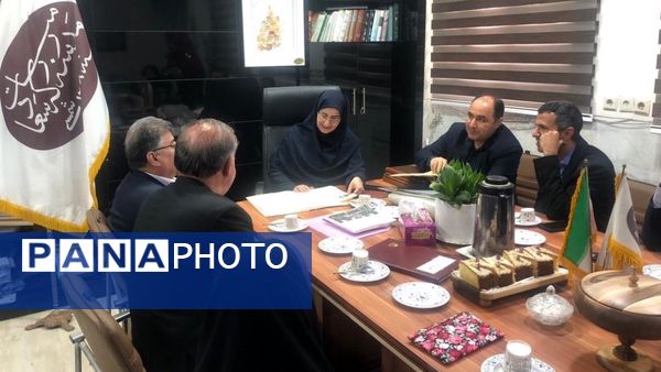 مدرسه‌ای که تاریخ نفس می‌کشد؛ روایت تصویری از سعادت بوشهر