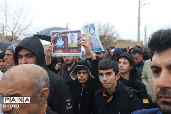 تشییع با شکوه چهار شهید وطن از دیار مرند با حضور مدیرکل آموزش و پرورش آذربایجان شرقی 
