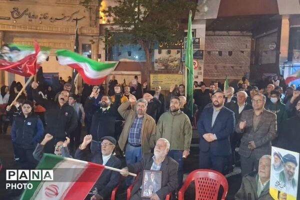 ایستادگی مردم فیروزکوه همچنان ادامه دارد