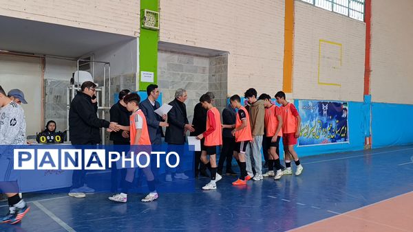 افتتاحیه مسابقات جام اقتدار فوتسال در سالن ۱۳ آبان شهرستان شیروان 