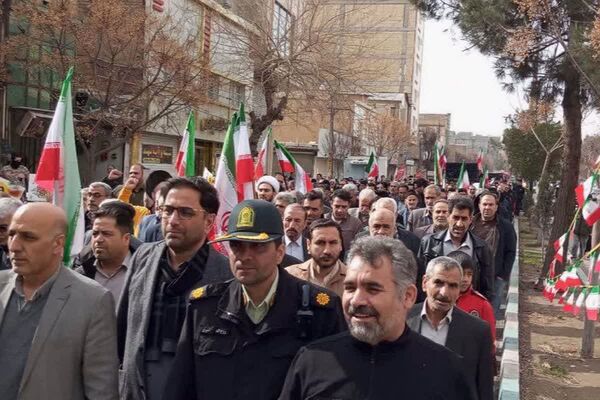 فرزندان ایران از مدارس شهریار تا راهپیمایی