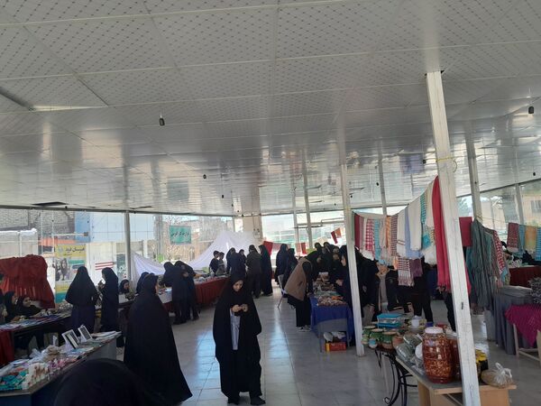 بازارچه نوروزی در شهرستان زاوه