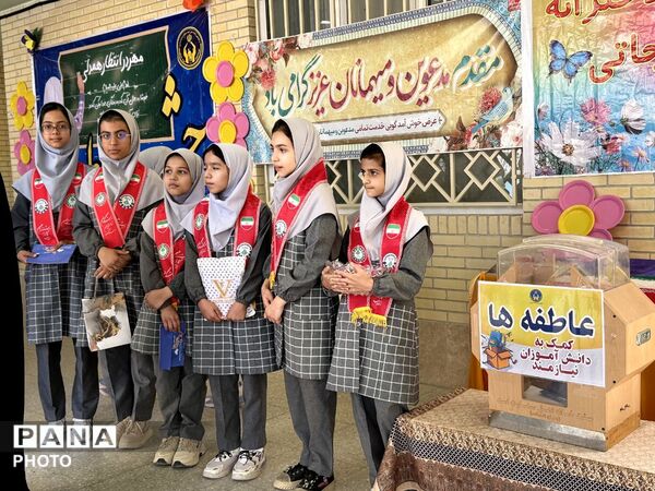 جشن عاطفه‌ها در مدارس شهرستان ابرکوه