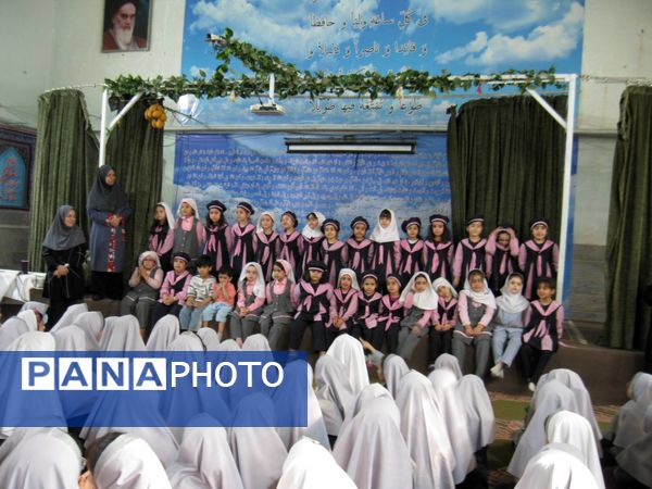 جشن ولادت حضرت معصومه (س) و روز دختر در مدرسه آزادی 