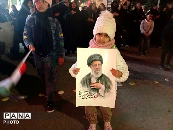 حضور گسترده و پرشور مردم انقلابی نیشابور در مراسم شهادت رهبر شهید 