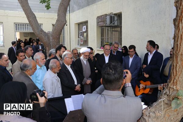 نمایشگاه زنگ مهر در ناحیه یک مشهد 