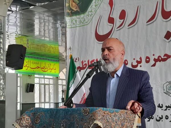 آیین غبارروبی ضریح مطهر امامزاده حمزه بن موسی کاظم (ع)