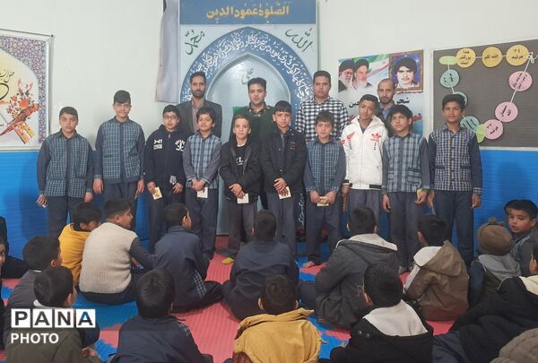 ویژه‌برنامه امام رضایی در مدرسه امام‌خمینی (ره) نیر