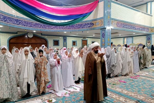 دیدار امام جمعه باقرشهر و کهریزک با معتکفین