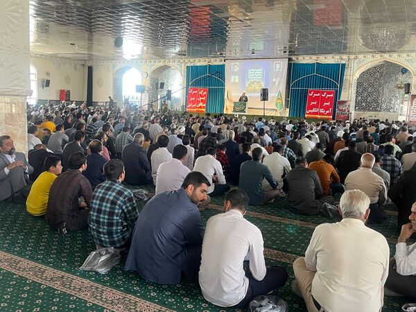 نماز جمعه در کاشمر