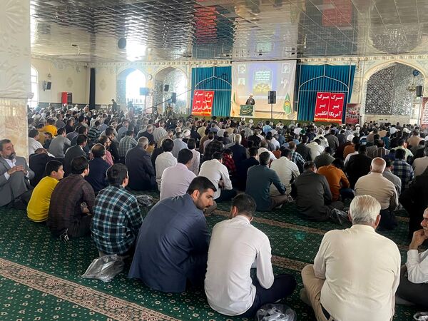 نماز جمعه در کاشمر
