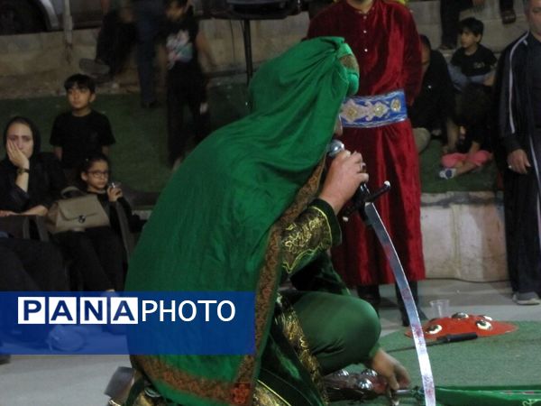 تعزیه خوانی در شهرک شهید بهشتی منطقه ۱۴ تهران در شب‌های محرم