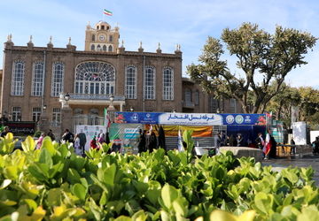 سیزدهم آبان در میدان ساعت؛ فصلی که دانش‌آموزان تبریزی ورق زدند