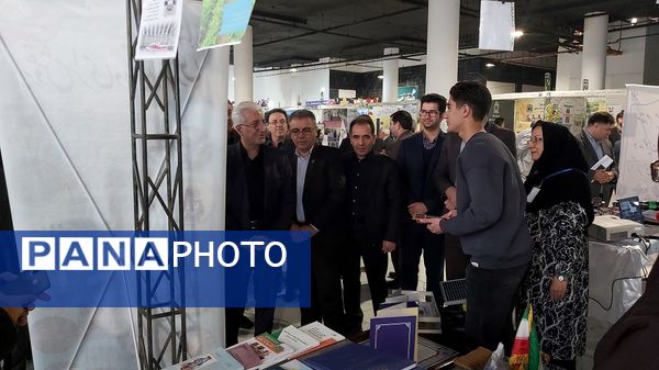 اختتامیه نمایشگاه دستاوردهای علمی و پژوهشی 