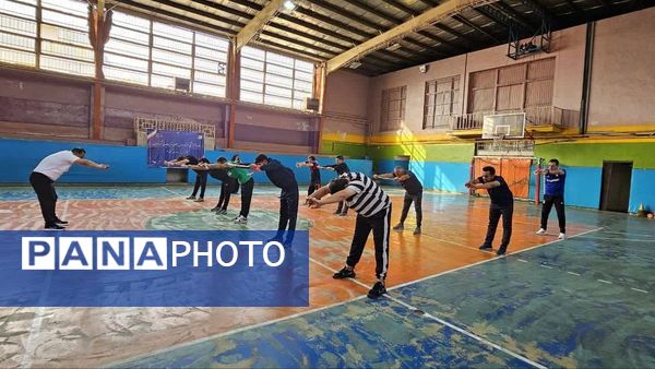 برگزاری دوره‌های توانمندسازی مربیان تربیت‌بدنی در جهت ارتقا سطح کیفی آموزش و پرورش منطقه 14