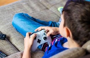 تشریح وظایف والدین در ایجاد اوقات فراغت مناسب برای کودکان و نوجوانان