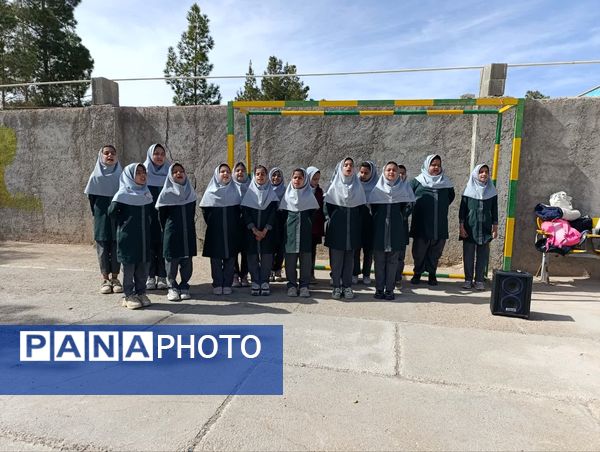 یاوران انقلاب در دبستان خدیجه کبری ابرکوه