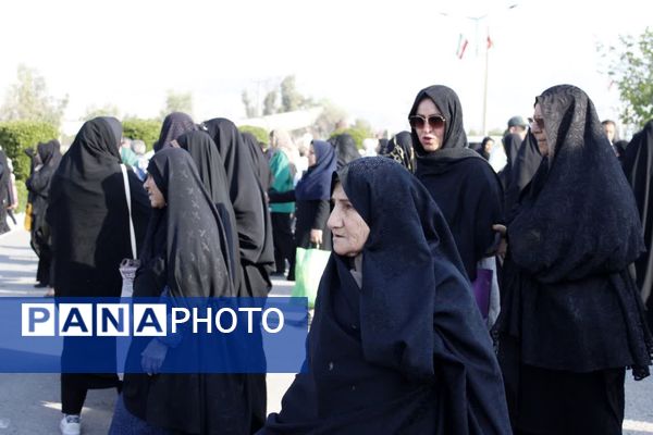 اقامه باشکوه نماز عید فطر در گچساران