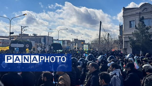 راهپیمایی و جشن یوم الله ۲۲ بهمن در شهرستان گناباد 