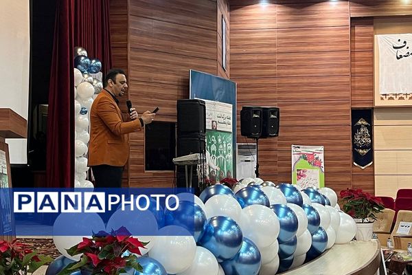 همایش بزرگ تجلیل از معلمان برتر و سرآمد در رودهن 