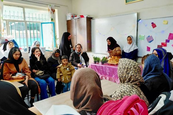 جشن ولادت بانوی دو عالم در دبستان وحیدکیهانی 