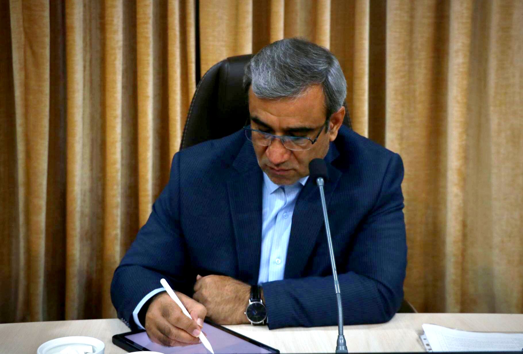 باید از توان علمی و مردمی برای حل مسائل و پیشبرد توسعه بهره برد