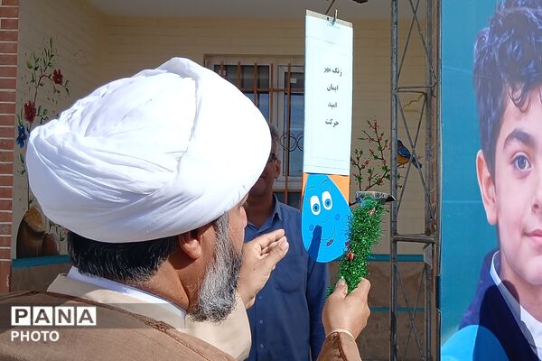 آغاز سال تحصیلی در مدرسه دخترانه مهرنگار باقر شهر با حضور مسئولان 
