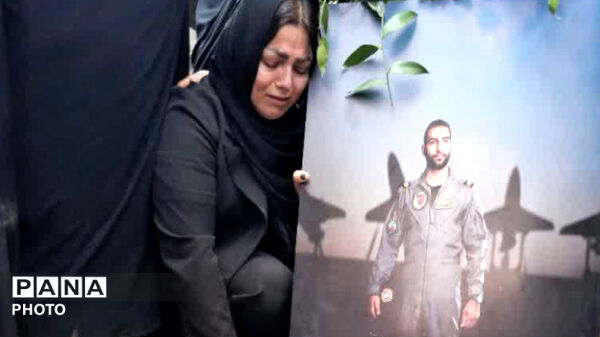 بدرقه قهرمان وطن شهید خلبان محمد بیاتی پیردوستی 
