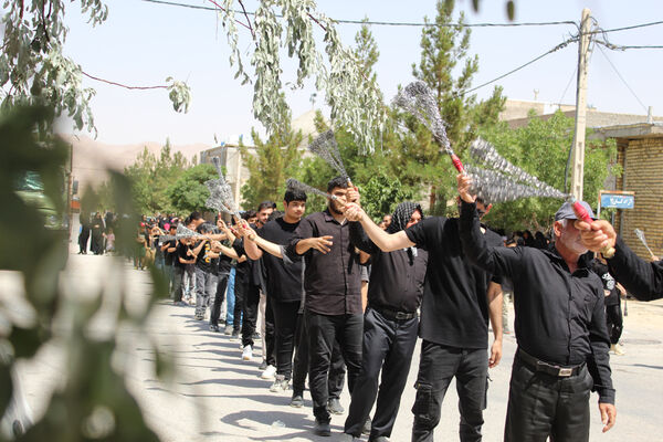 عزاداری تاسوعای حسینی در شهر درق 