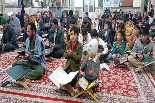 محفل انس با قرآن کریم  در مسجد جامع شهر بار نیشابور 