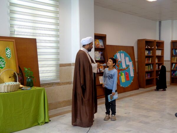 جشن « بیعت با دستان مهربان » در کانون پردیسان قم