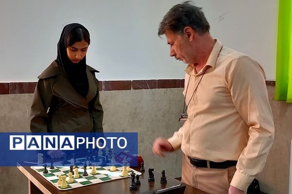برگزاری مسابقات شطرنج دانش‌آموزان دختر متوسطه‌دوم در بهارستان‌۲