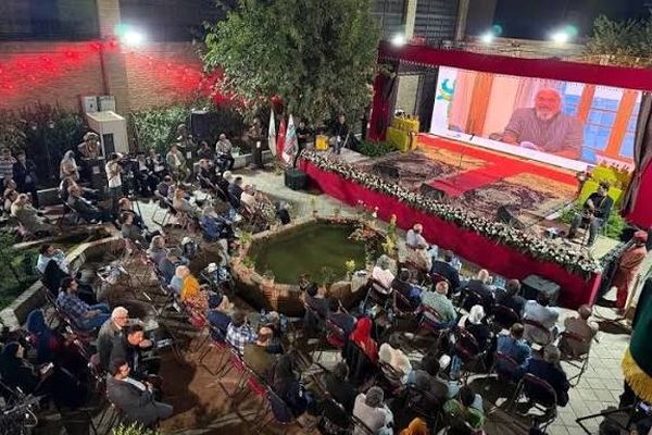 درخشش هنرمندان نوجوان در صحنه نمایش آیینی و سنتی؛ کانون نیایش منطقه ۶ افتخار آفرید