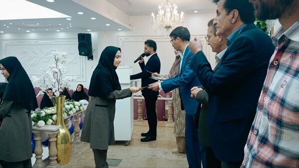  جشن ستارگان مدرسه نمونه اندیشه در شهرستان کاشمر