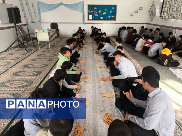 گرامیداشت ایام فاطمیه در دبیرستان خاتم الانبیا خاتم