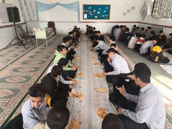 گرامیداشت ایام فاطمیه در دبیرستان خاتم الانبیا خاتم