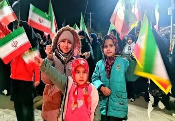 کودکان پای کار ایران در تجمعات مردمی شهر بار