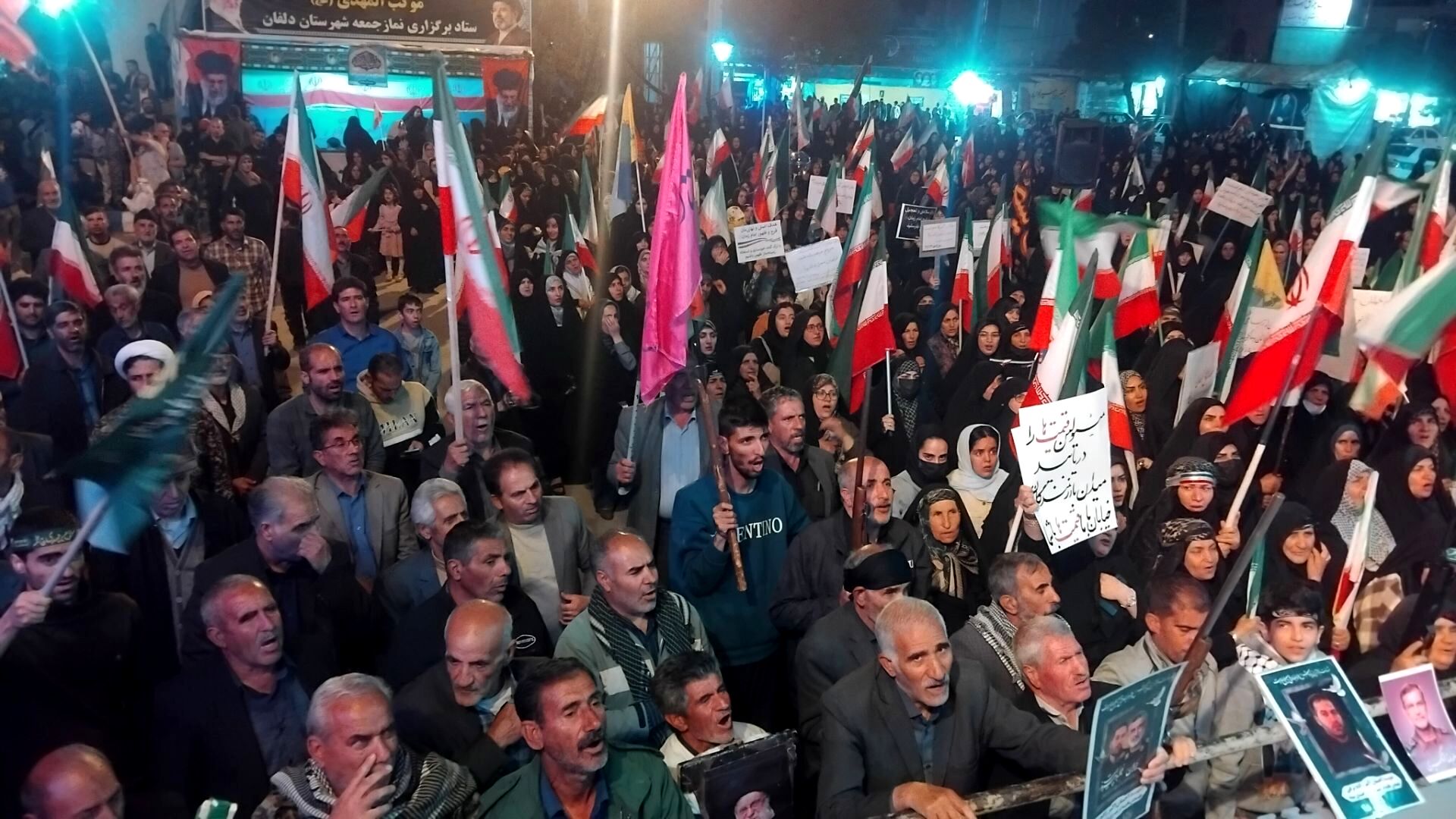 نورآباد میزبان هفتاد و چهارمین موج تجمعات بیعت با رهبری 