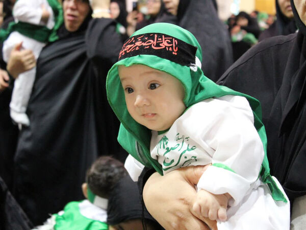 گهواره‌های عاشورایی و لالایی مادران همنوا با کودکان شهید
