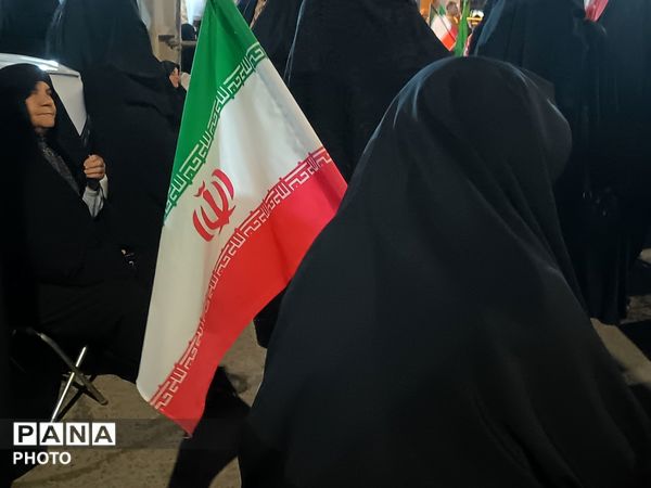 دومین اربعین حضور مردم غیور نیشابور همزمان با دومین سالگرد شهادت شهدای خدمت