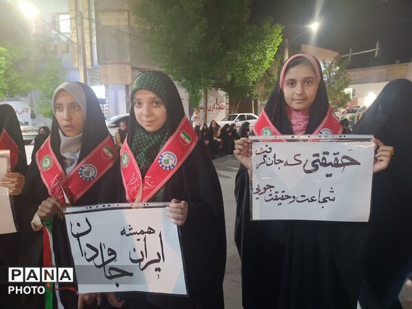 نقش‌آفرینی پیشتازان دبستان بنیاد ۱۵ خرداد در موکب سازمان دانش‌آموزی ابرکوه